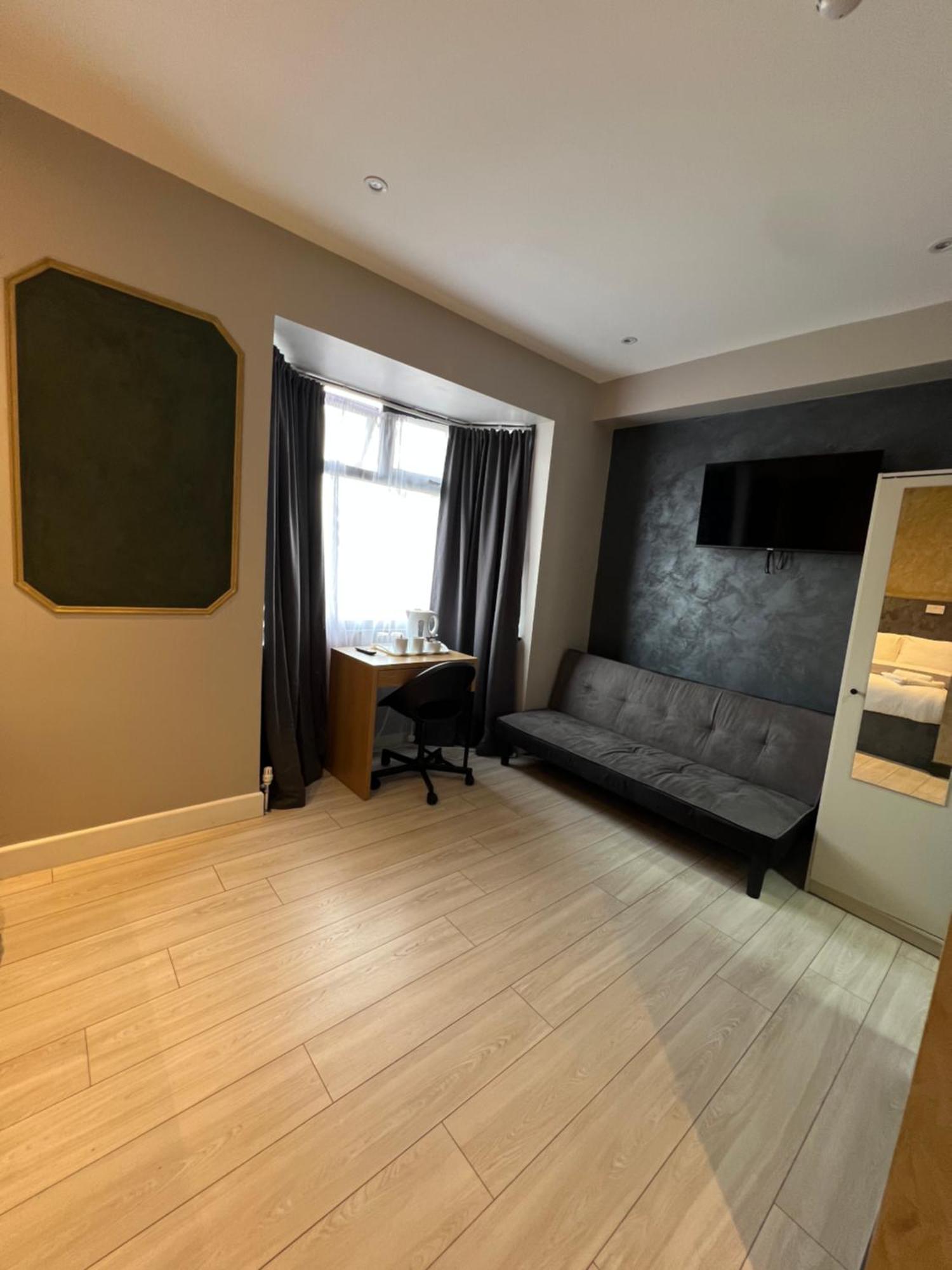 Paragraph Edmonton Palmers Green Exteriér fotografie